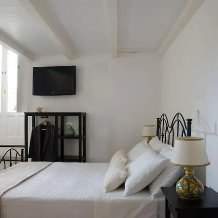 Casa Camelia - Cathedral View Apartment, 90m From Duomo