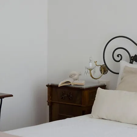 Casa Camelia - Cathedral View Apartment, 90m From Duomo Дом отдыха