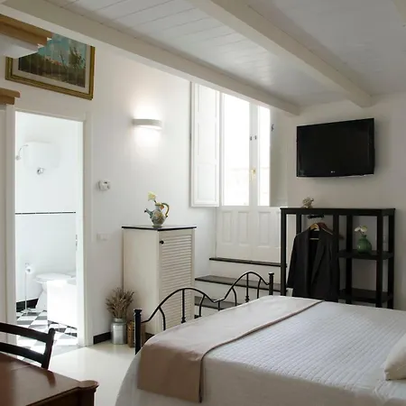 Casa Camelia - Cathedral View Apartment, 90m From Duomo * Ното