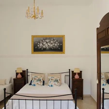 Casa Camelia - Cathedral View Apartment, 90m From Duomo Дом отдыха *