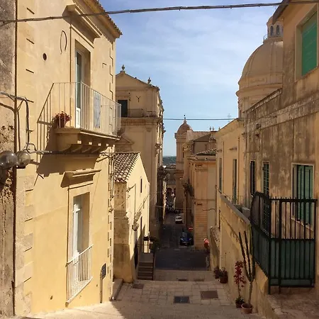 בית נופש Casa Camelia *